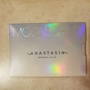Anastasia Beverly Hills Moonchild Glow Kit